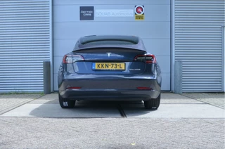 Tesla Model 3 – thumbnail 2