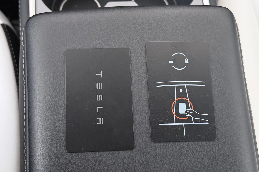 Tesla Model Y – foto 28