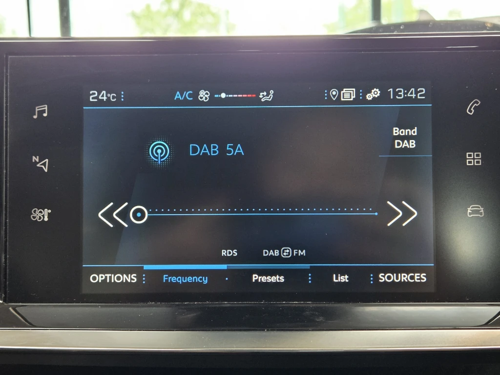 Peugeot 208 – foto 33
