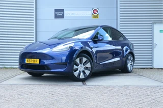 Tesla Model Y – thumbnail 1