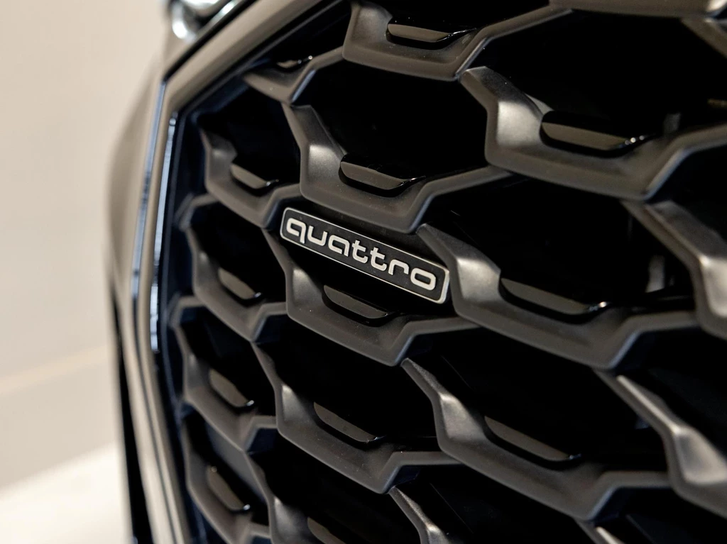 Audi Q3 – foto 11