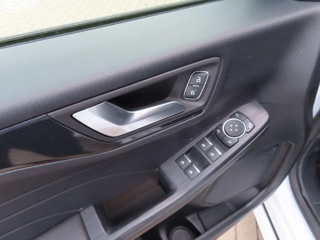 Ford Kuga – foto 19
