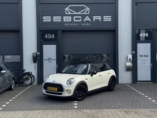 MINI Cooper – thumbnail 1