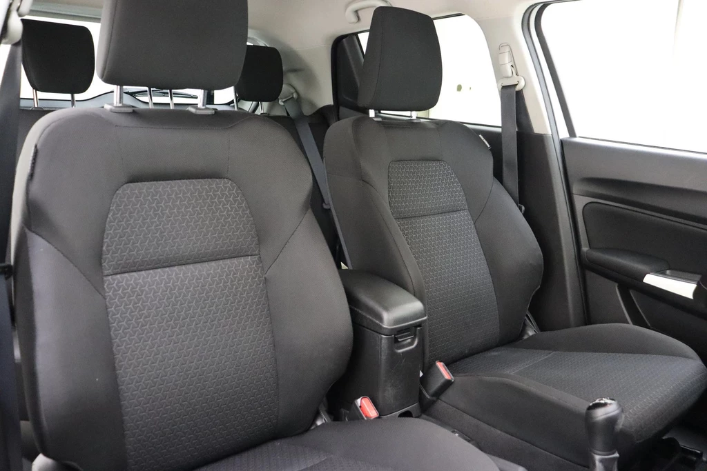Suzuki Swift – foto 12