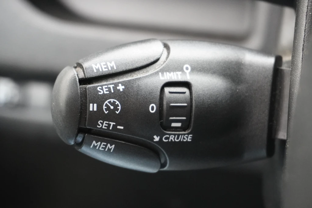 Opel Vivaro – foto 16