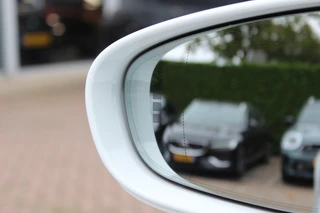 Porsche Taycan – thumbnail 33