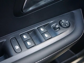 Peugeot 208 – thumbnail 11