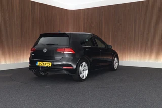 Volkswagen Golf – thumbnail 4
