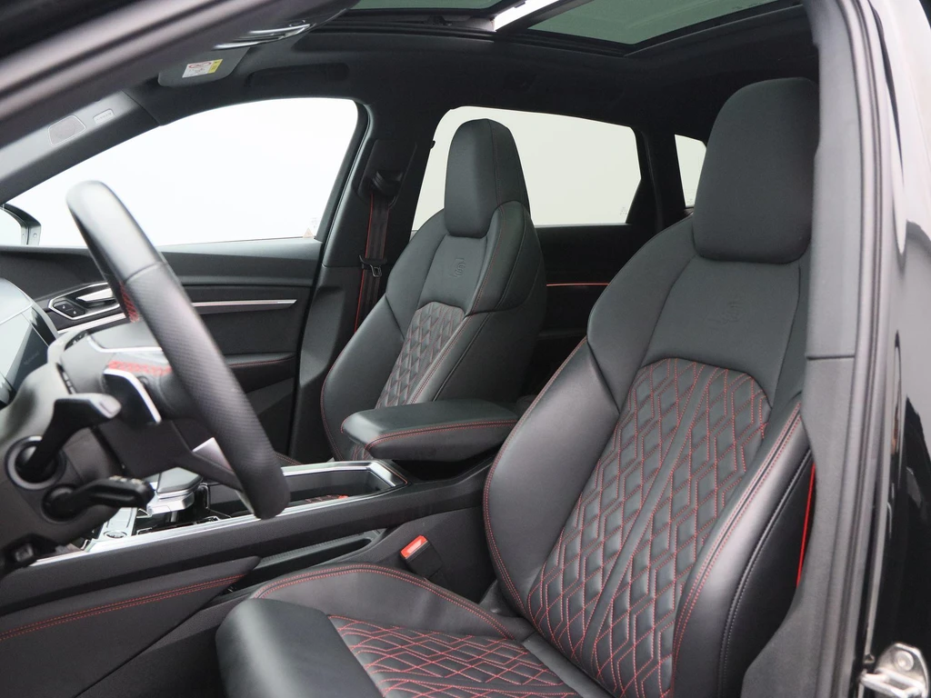Audi Q8 e-tron – foto 11