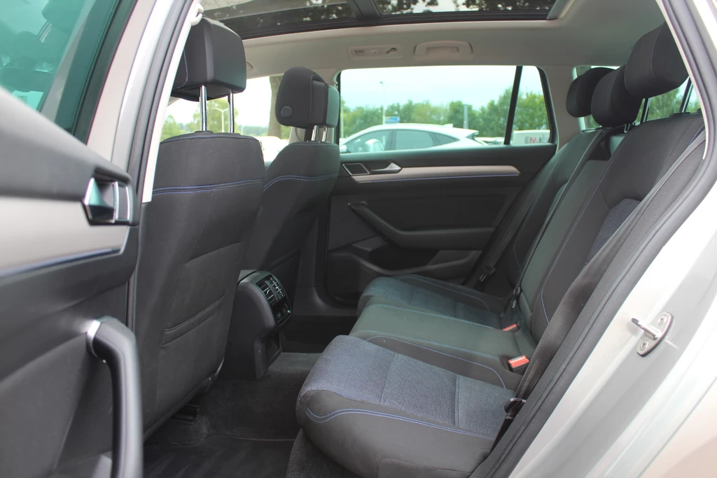 Volkswagen Passat – foto 13