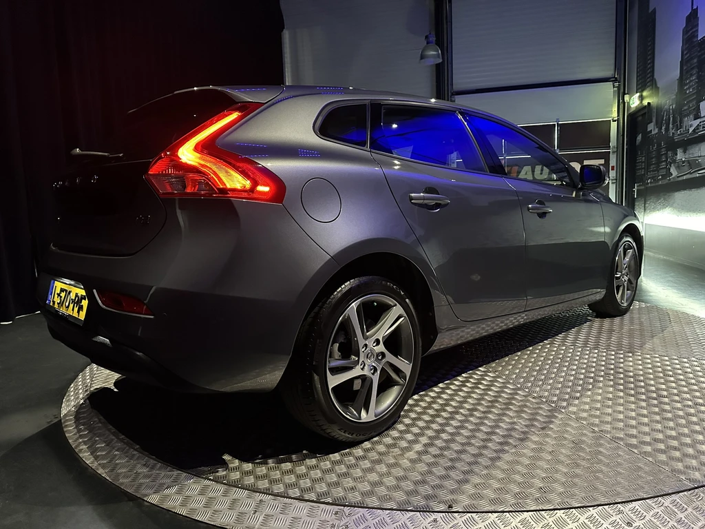 Volvo V40 – foto 11