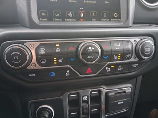 Jeep Wrangler – thumbnail 19