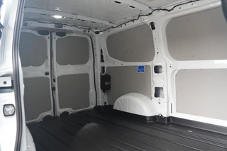 Ford E-Transit Custom – thumbnail 12