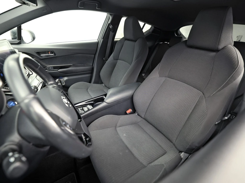 Toyota C-HR – foto 15