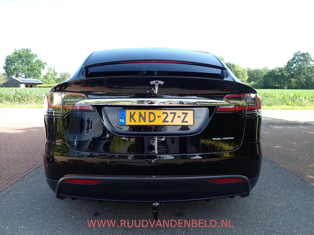 Tesla Model X – foto 5
