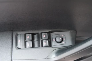 SEAT Arona – thumbnail 12
