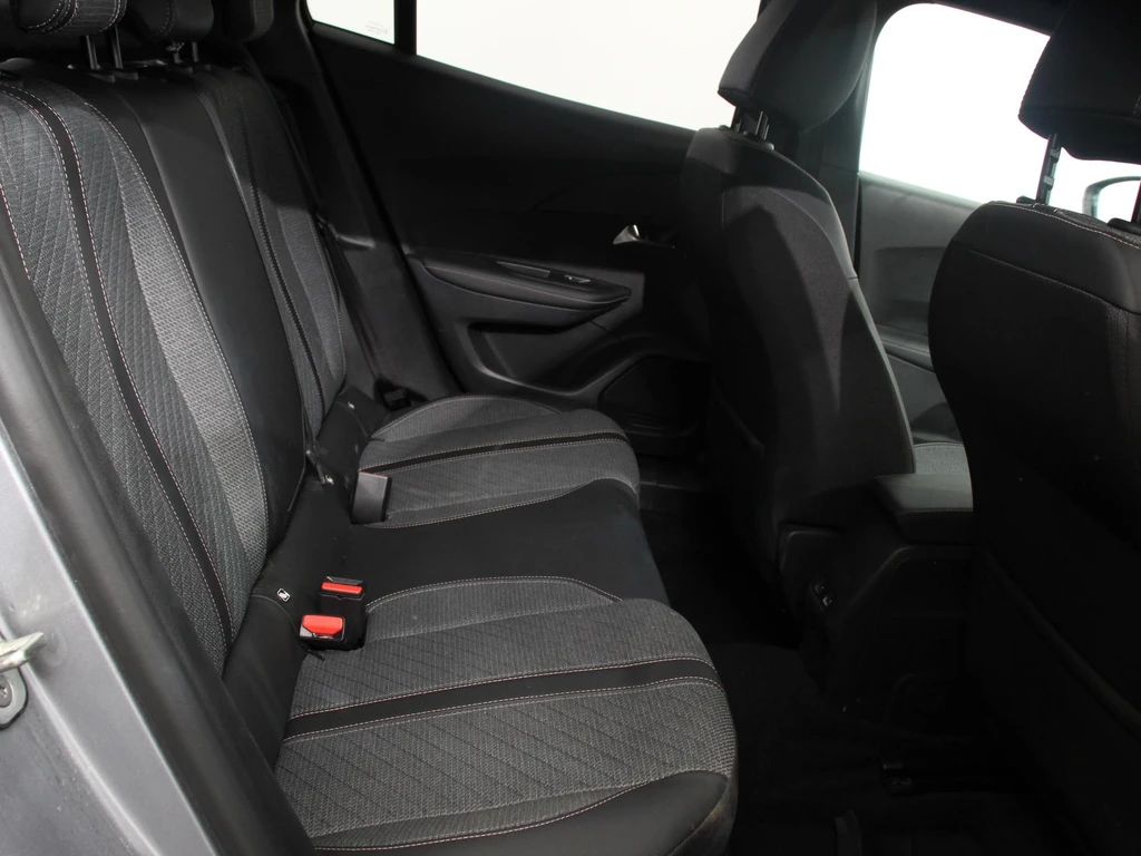Peugeot e-2008 – foto 14