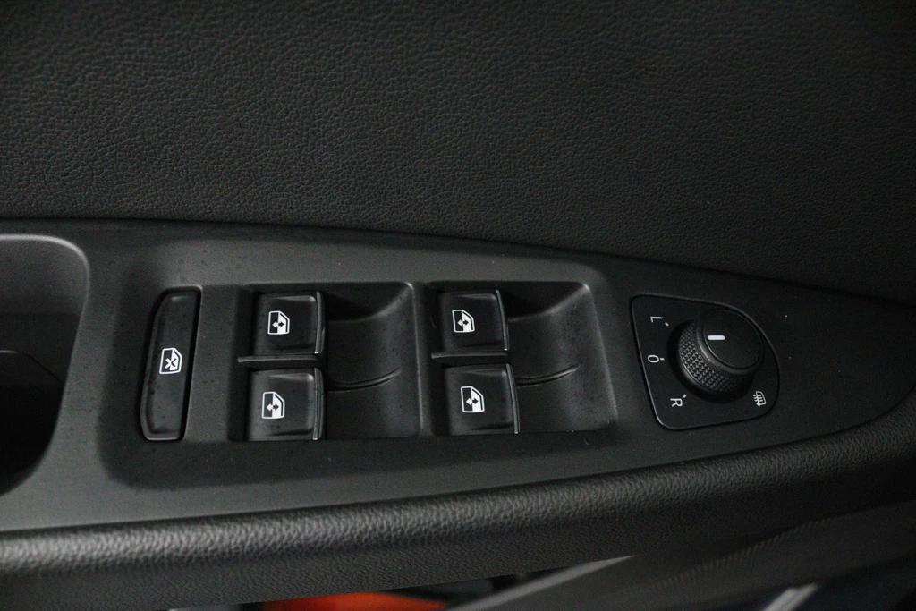 SEAT Leon – foto 11
