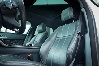Land Rover Range Rover Velar – thumbnail 9