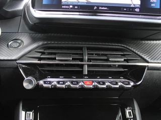 Peugeot 208 – thumbnail 17