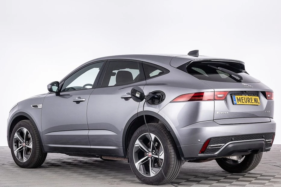Jaguar E-PACE – foto 3
