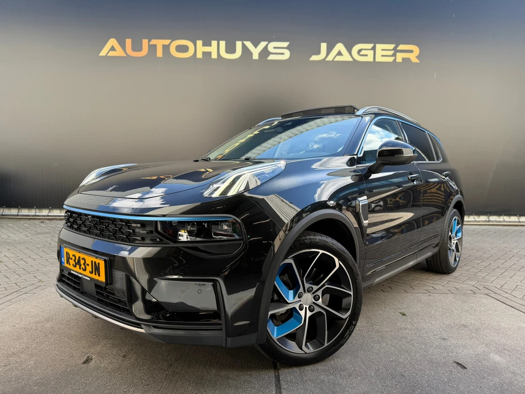 Lynk & Co 01 – foto 1