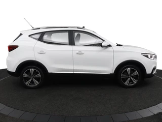 MG ZS EV – thumbnail 6