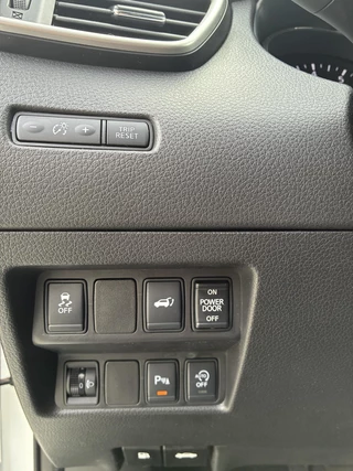 Nissan X-Trail – thumbnail 32