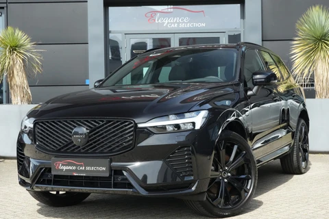 Volvo XC60 2.0 T6 Plug-in hybrid AWD Ultra Black Edition 350pk Panoramadak//Harmankardon/Trekhaak