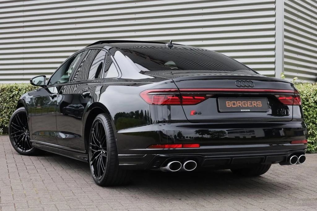 Audi S8 – foto 3
