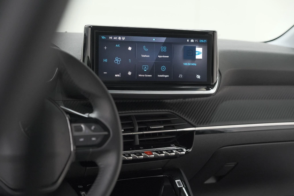 Peugeot e-208 – foto 53