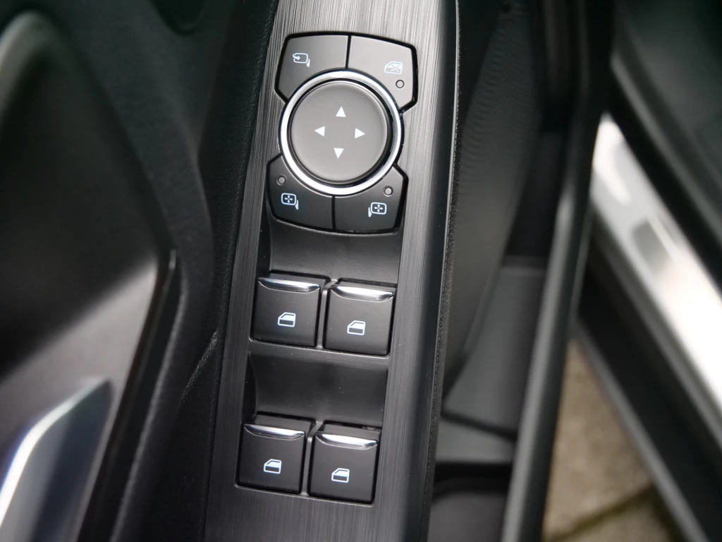 Ford Kuga – foto 19