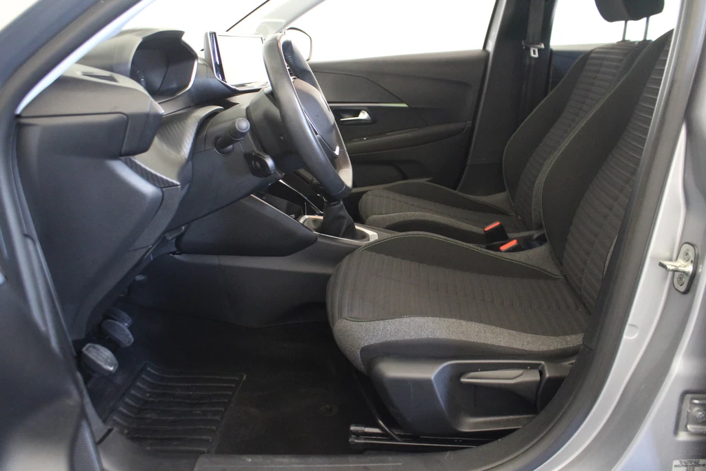 Peugeot 208 – foto 9