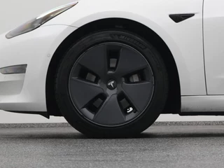 Tesla Model 3 – thumbnail 40