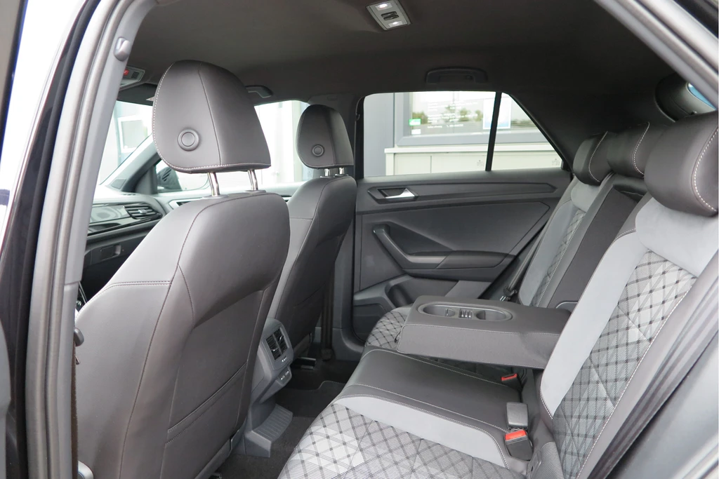 Volkswagen T-Roc – foto 24
