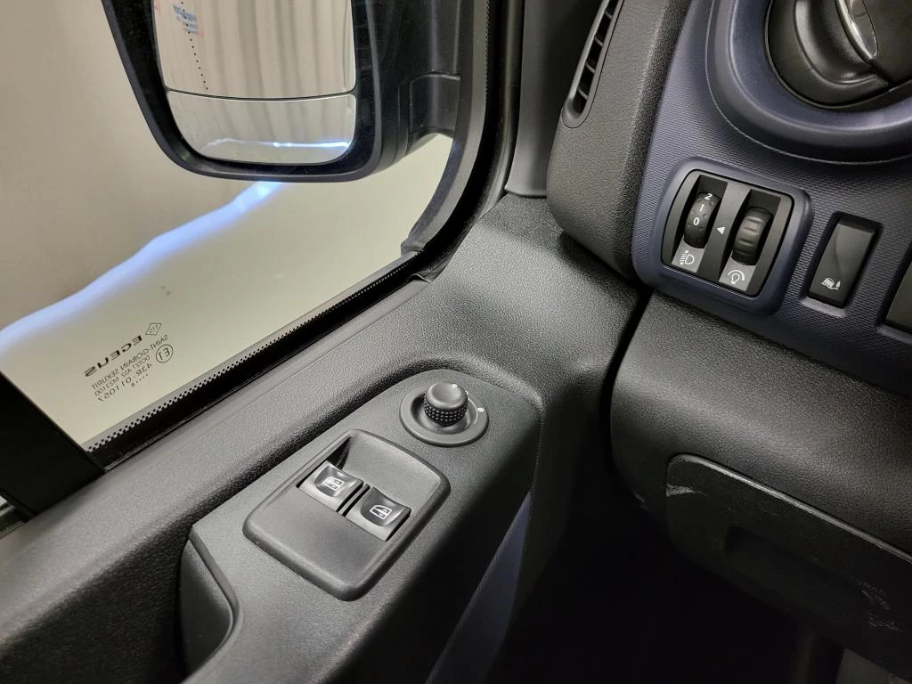 Opel Vivaro – foto 15