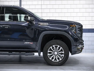 GMC Sierra – thumbnail 1