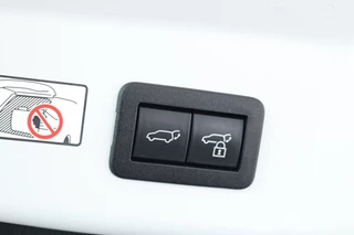 Toyota Prius – thumbnail 24