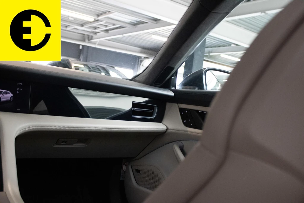 Porsche Taycan – foto 32