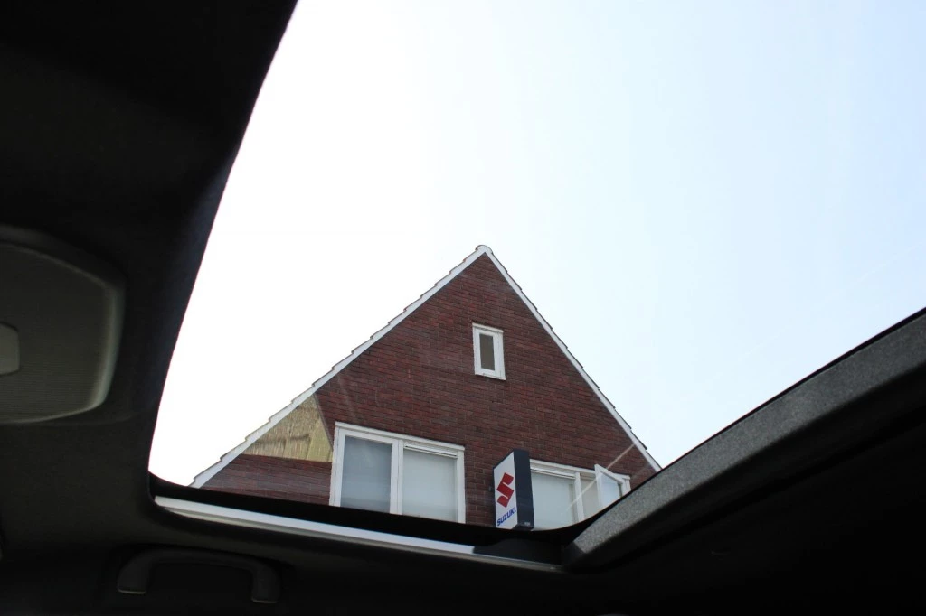 Suzuki e Vitara – foto 10