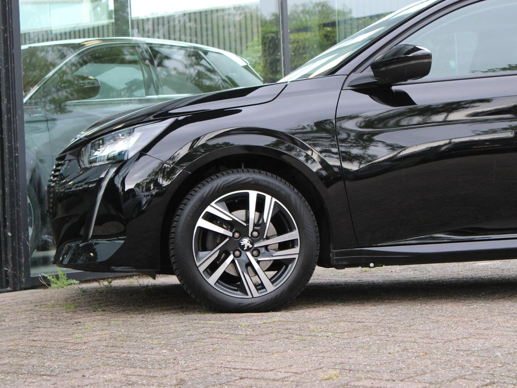 Peugeot 208 – foto 12