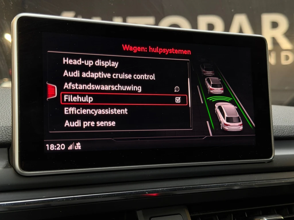 Audi RS4 – foto 30