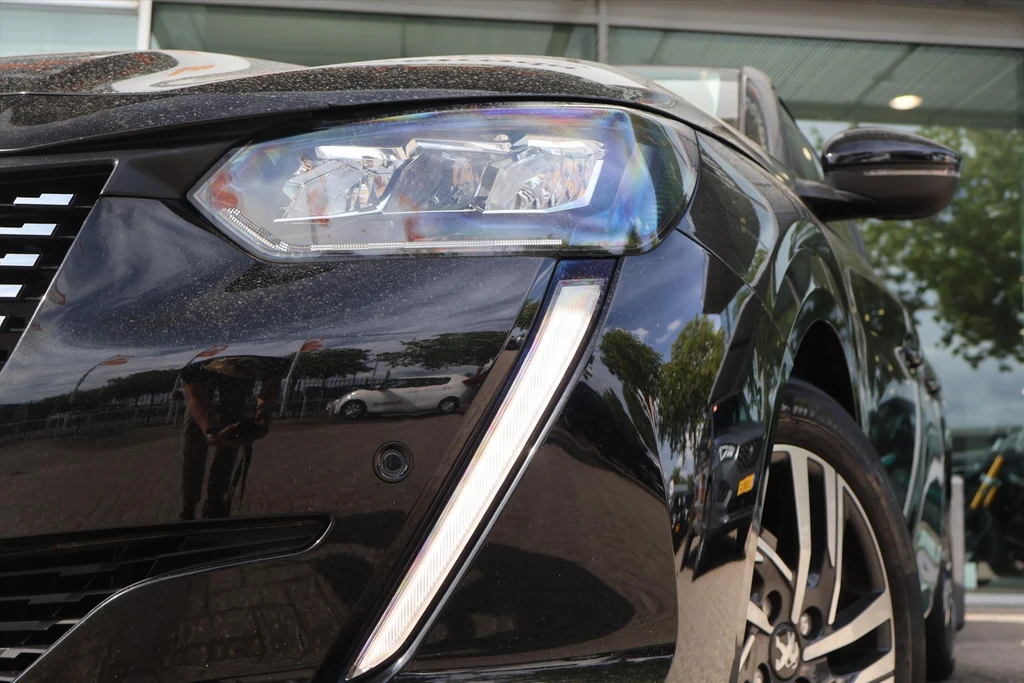 Peugeot 208 – foto 6