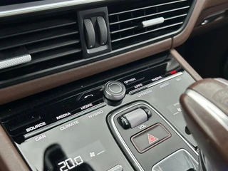 Porsche Cayenne – thumbnail 30