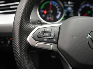 Volkswagen Passat – thumbnail 16