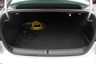 Volkswagen Passat – thumbnail 17