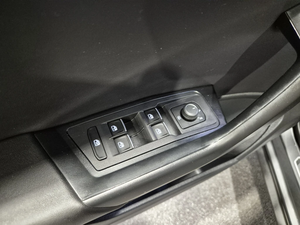 Volkswagen T-Roc – foto 28