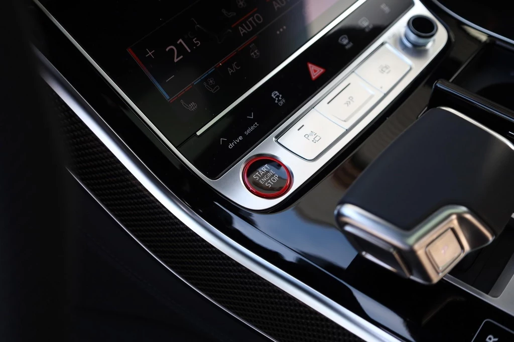 Audi S8 – foto 43