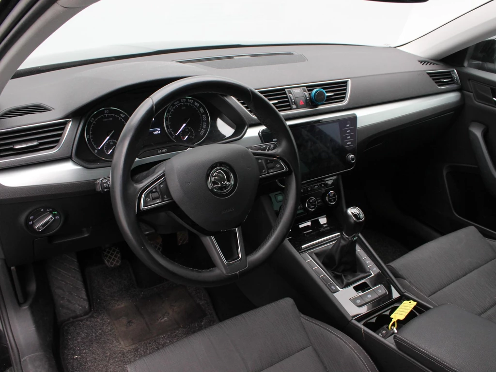 Škoda Superb – foto 13