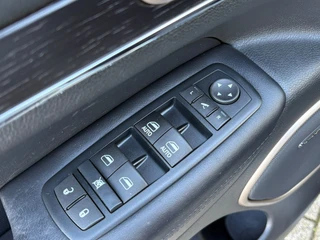 Jeep Grand Cherokee – thumbnail 32